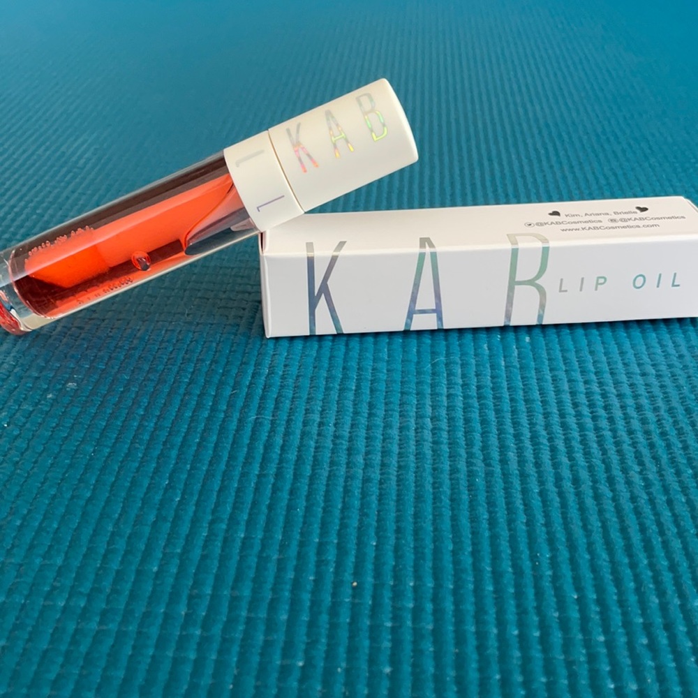 Kab lip oil